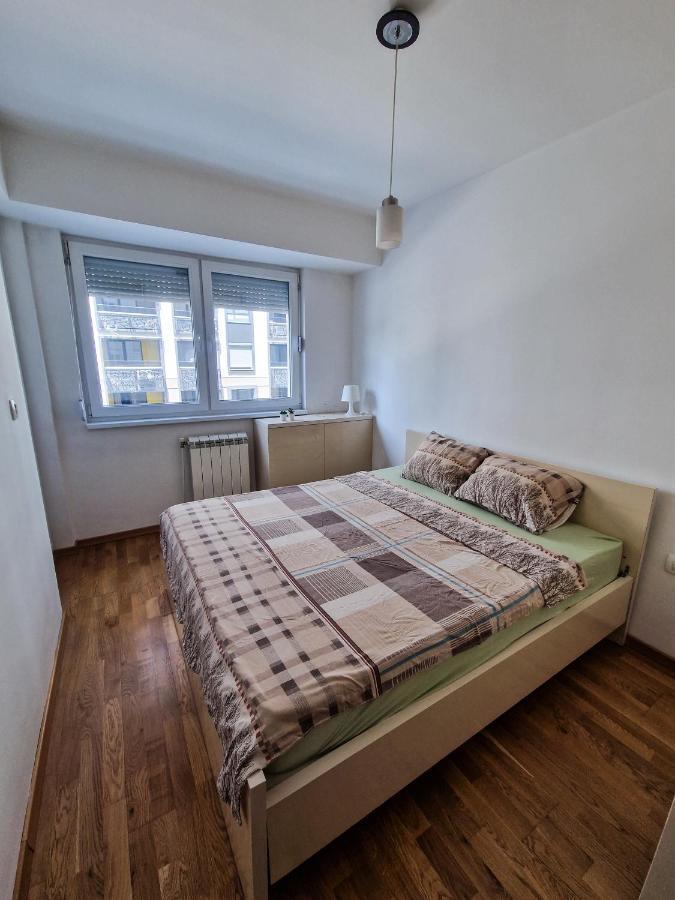 Tushe Apartments Skopje Buitenkant foto