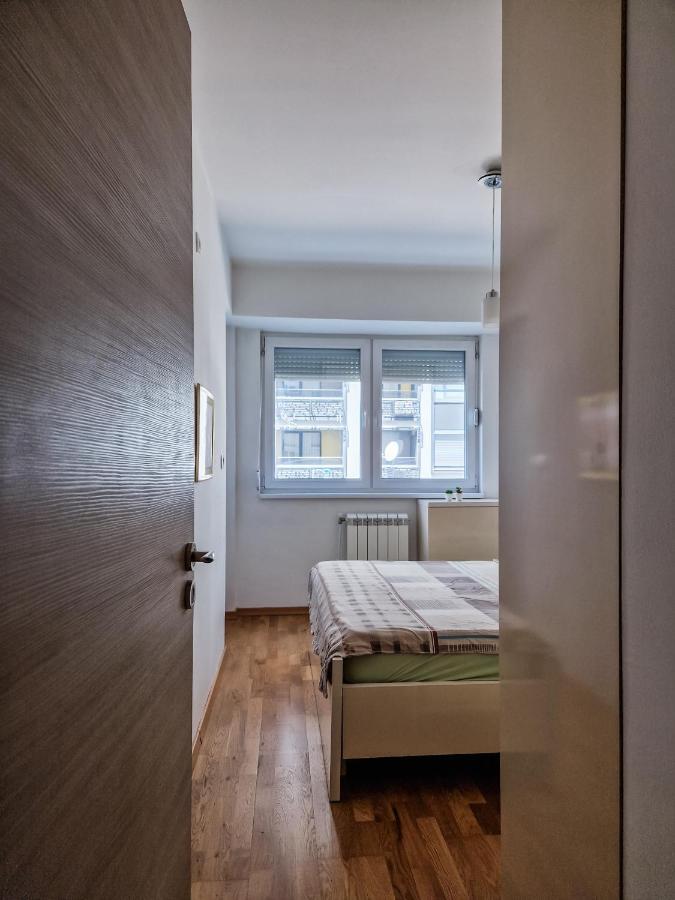 Tushe Apartments Skopje Buitenkant foto