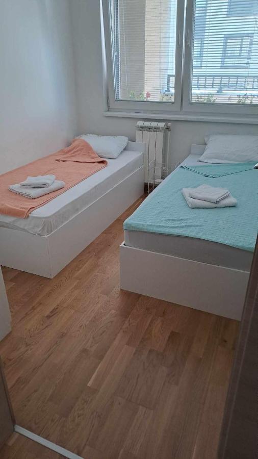 Tushe Apartments Skopje Buitenkant foto